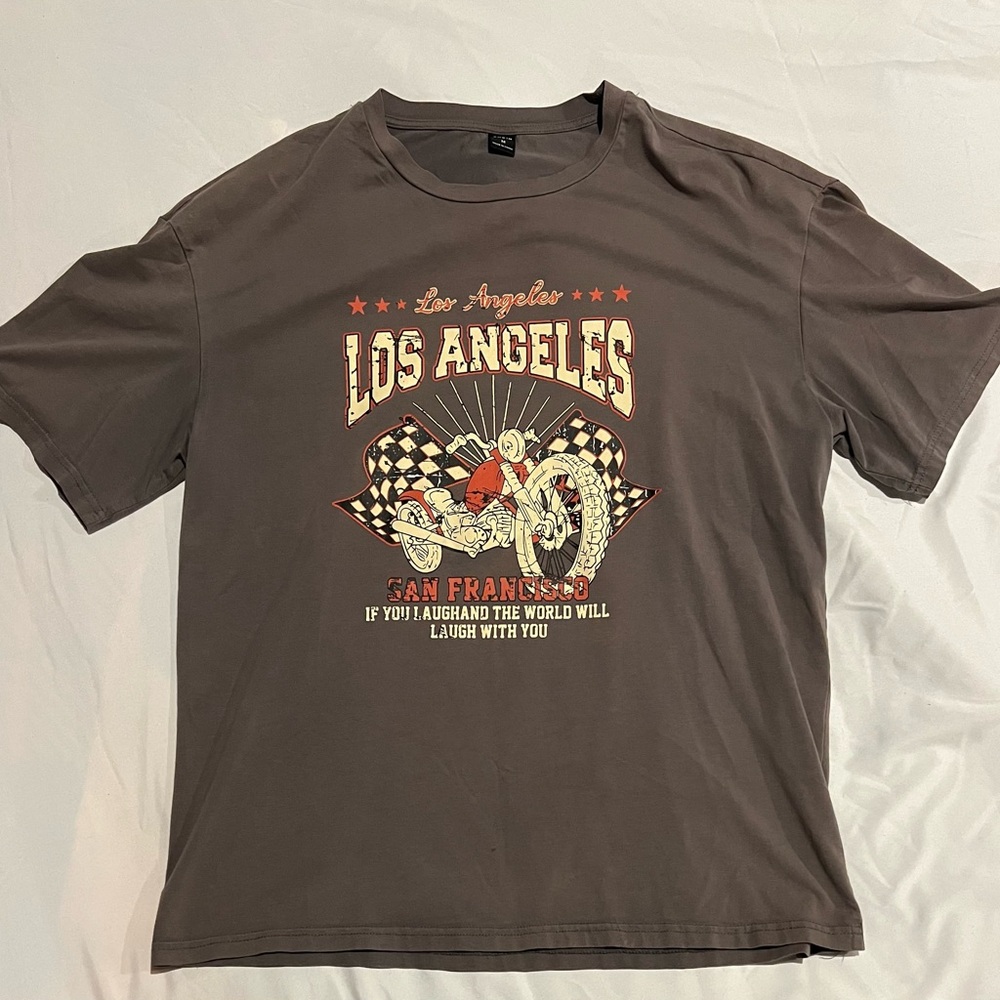 Men's Gray Graphic T-Shirt